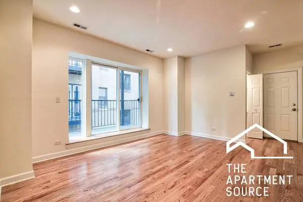 Modern 2 Bed / 2 Bath at The Maynard – Albany Park Elegance!