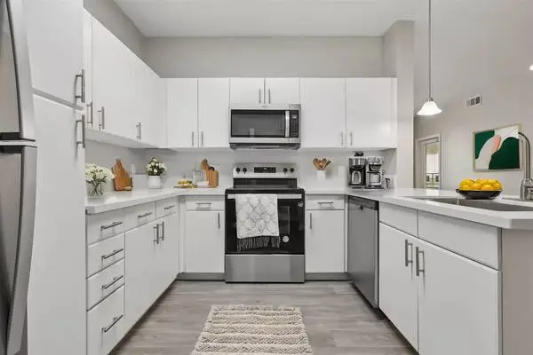 Beautiful 3 bedroom, 2 bathroom with gorgeous views! 1273 Sq Ft!