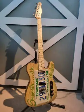 Smo-oo-oo-oth... As Tennessee Whiskey Souther Yellow Pine Telecaster