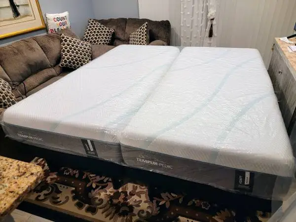 New split King or 2 XL Twin Tempurpedic Adapt Medium mattresses