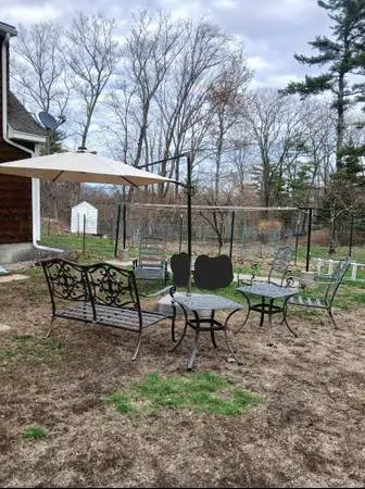 Martha Stewart!!!! Patio set table chairs umbrella