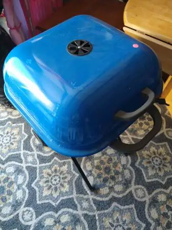 Foldable portable with wheels barbecue grill