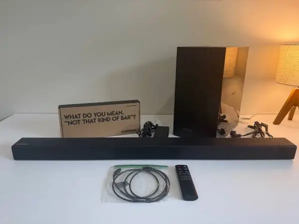 Samsung 2.1 Soundbar + Wireless Sub & Echogear TV Mount Bundle