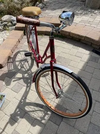 Beach cruiser bicycle Hawthorne Flyer ladies