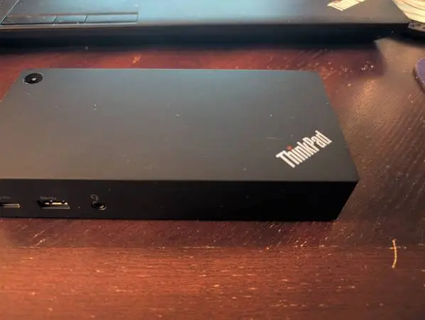 Lenovo ThinkPad Docking Station Model 40A9