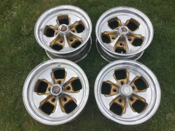 4 Vintage 14” Keystone Mags
