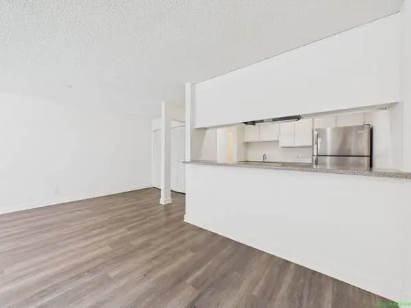 Remodeled Jr 1 Bedroom in Van Nuys - Spa/Hot Tub - Pool - 1 Month Free