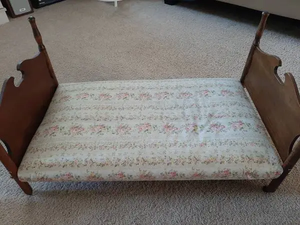 Antique 4-poster wooden dolls bed, cute, excellent condition!