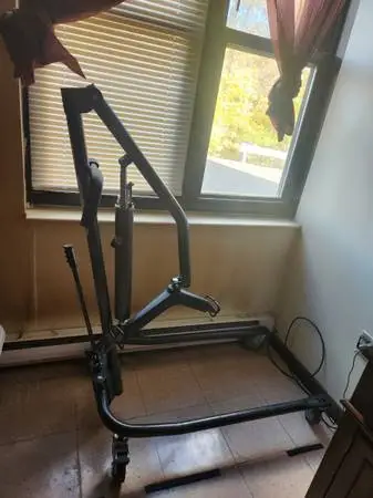 McKesson Manual Hydraulic(HOYA) Lift