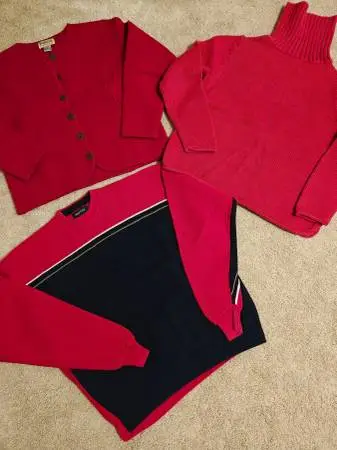 Women’s sweaters, women’s shirts, all sizes, great condition