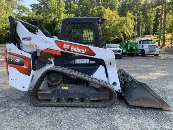 2021 Bobcat T76 with Only 211 Hours!!!