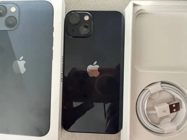 APPLE IPHONE 13 UNLOCKED BLACK 128GB $300