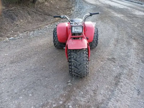 Honda two hundred c c three wheeler