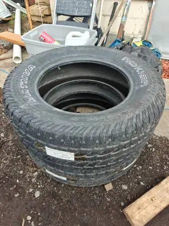 2 Nokian Vatiiva 245/65R17 M+S All-Season Tires