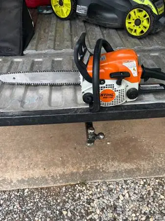 STIHL MS170 Chainsaw 16” bar& Chain still like new