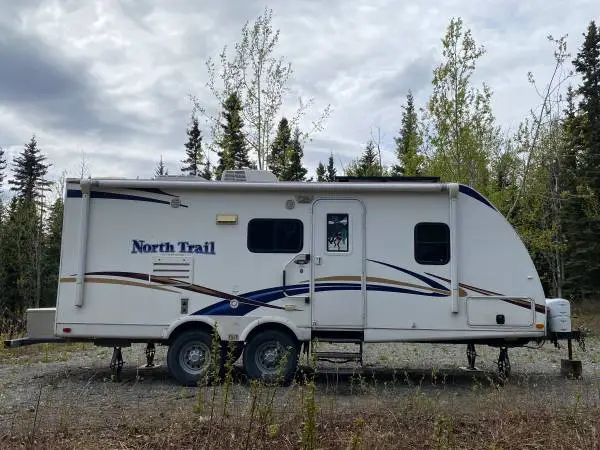 22’ travel trailer