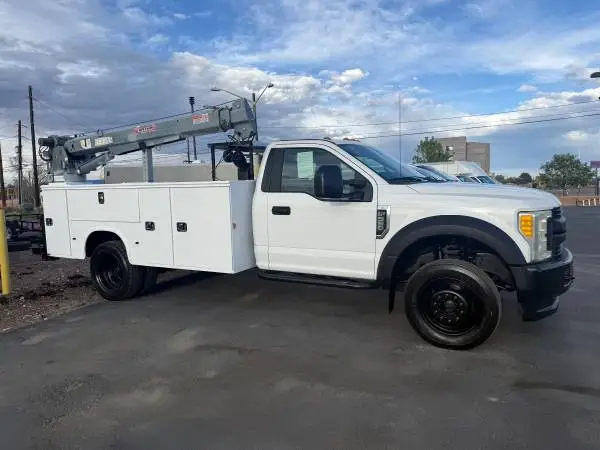 2017 FORD F550 SUPER DUTY 6.8 V8 CRAIN UTILITY BED DUALLY 4X4