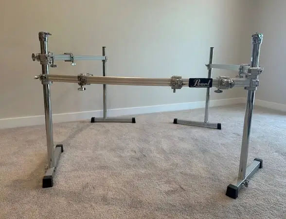 Pearl Icon 3‑Sided Curved Drum Rack – Like New (Extra Clamps Included)