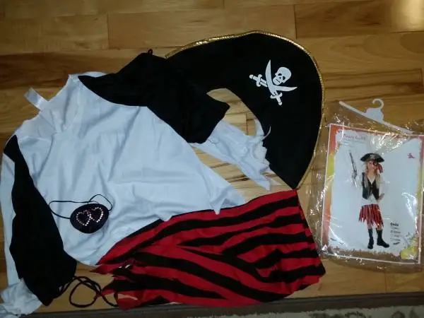 Girls Pirate Costume Size Medium