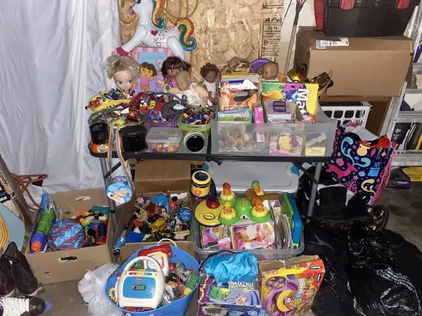 TOYS CLEAN. Vintage Cars, Dolls, handheld battery games & much more!