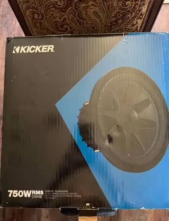 Kicker CompVX 12 & Kicker CXA1200.1