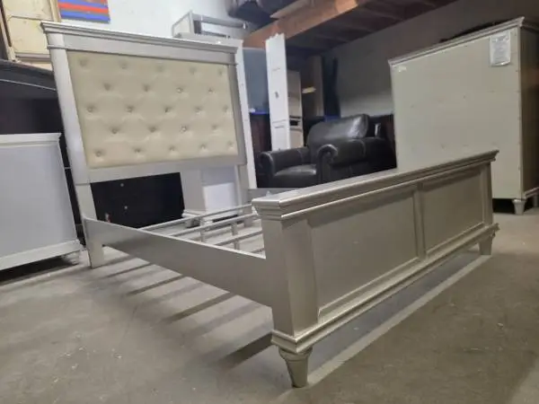 Modern Silver / Leather Tufted Full Size Bed Frame
