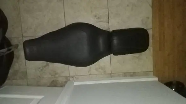 97-07 Mustang touring Harley seat