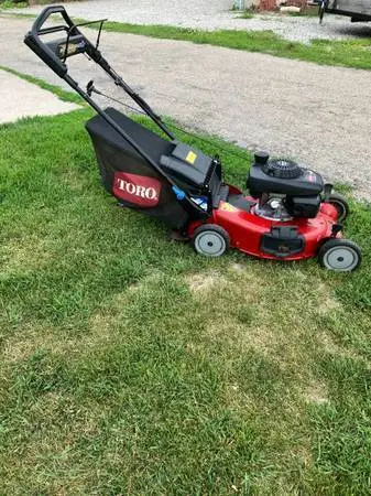 Toro Personal Pace Honda Super Recycler Mower..