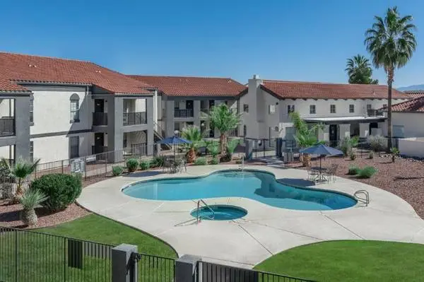 On-Call and On-Site Maintenance, Ceiling Fans, Easy Access to Freeways