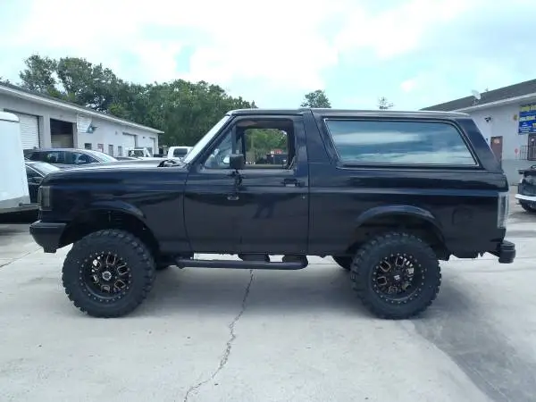 FORD BRONCO COIL SPRINGS AND SHOCKS