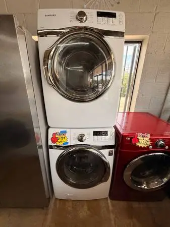 Used White Samsung Washer and Dryer