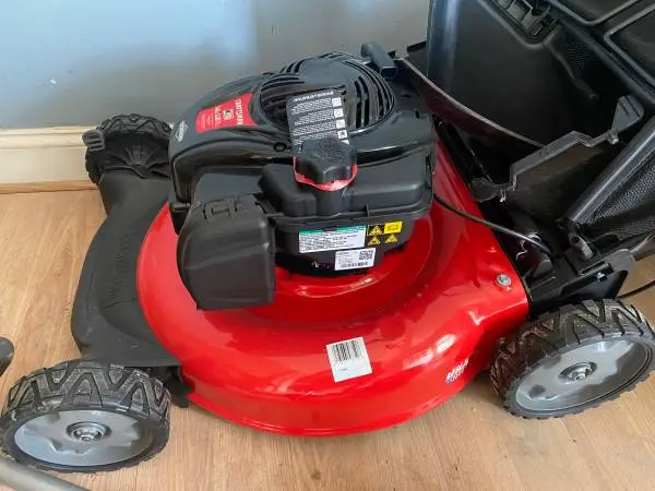 BRAND NEW CRAFTSMAN M110 21-in Gas Push lawn mower with 140-cc