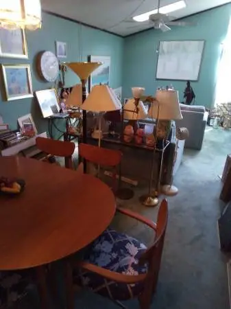 ESTATE SALE. HUGE WHOLE HOME INDOOR SALE!