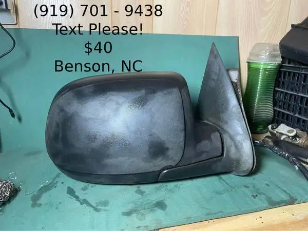 2003 to 2006 Chevrolet / GMC Truck passenger mirror