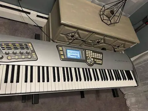 Alesis Fusion 8HD with Stand