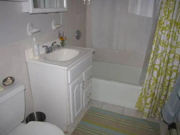 Arlington Heights 5 Rooms 2 Bedrooms