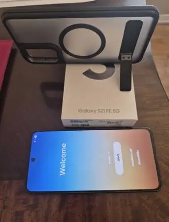 Unlocked samsung galaxy S21 Fe 5G 128GB