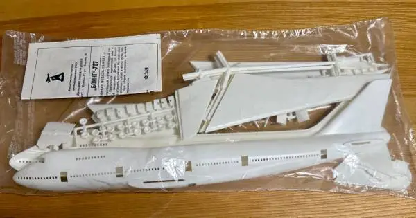 Donetsk Toy Factory. BOEING 707. in 1:144 scale. Model KF349