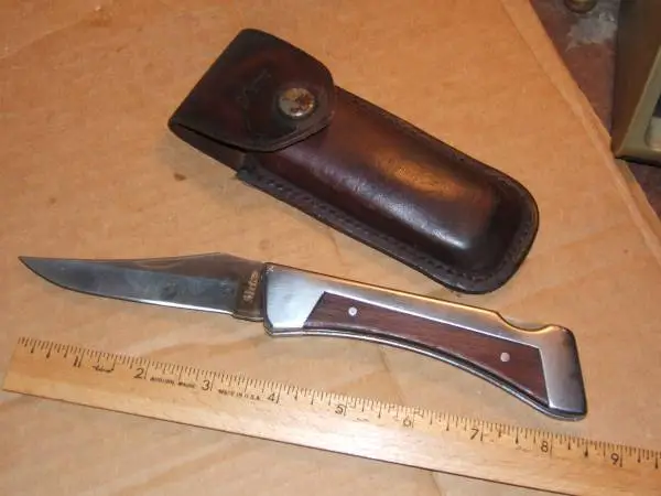 Metro   Lock Blade Knife With  Sheath