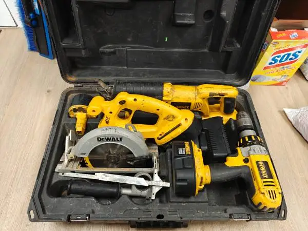 DeWalt Power Tool Set – Circular Saw, Sawz-All, Drill + Charger + Case