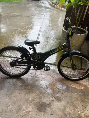 Boys Trek Jet Series 20 Bike