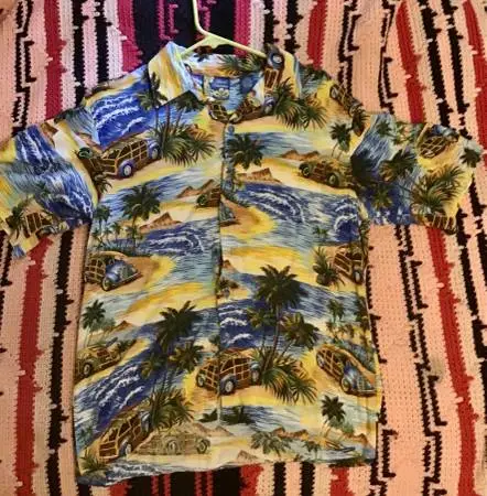 Vintage Liquid Hawaiian Volkswagen Large Shirt