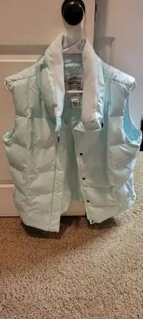 Brand new Eddie bower womans winter vest