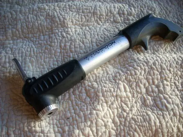 Bicycle tire tube pump and shock pump