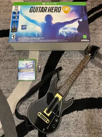 Xbox ONE Guitar Hero Live Bundle: Guitar Controller, Dongle