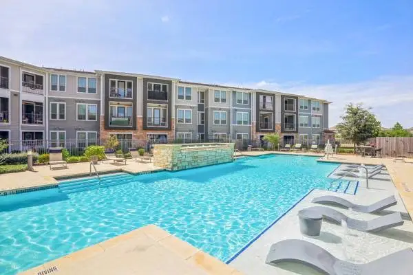 On-site Maintenance, Business Center, Guest Parking