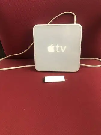 APPLE TV GEN1 WITH REMOTE