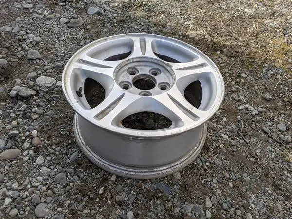 15 alloy wheel (5x4.25)