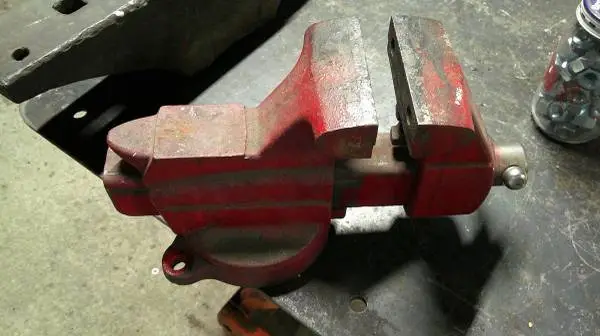 4 inch vise