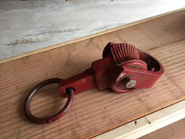 Pipe  Puller-Lifter